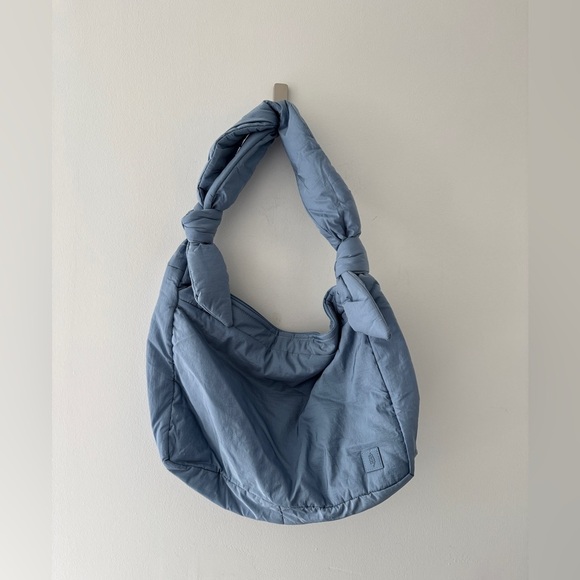 FREE PEOPLE NWT Plush Power Caryall Bag in Blue - Picture 6 of 11